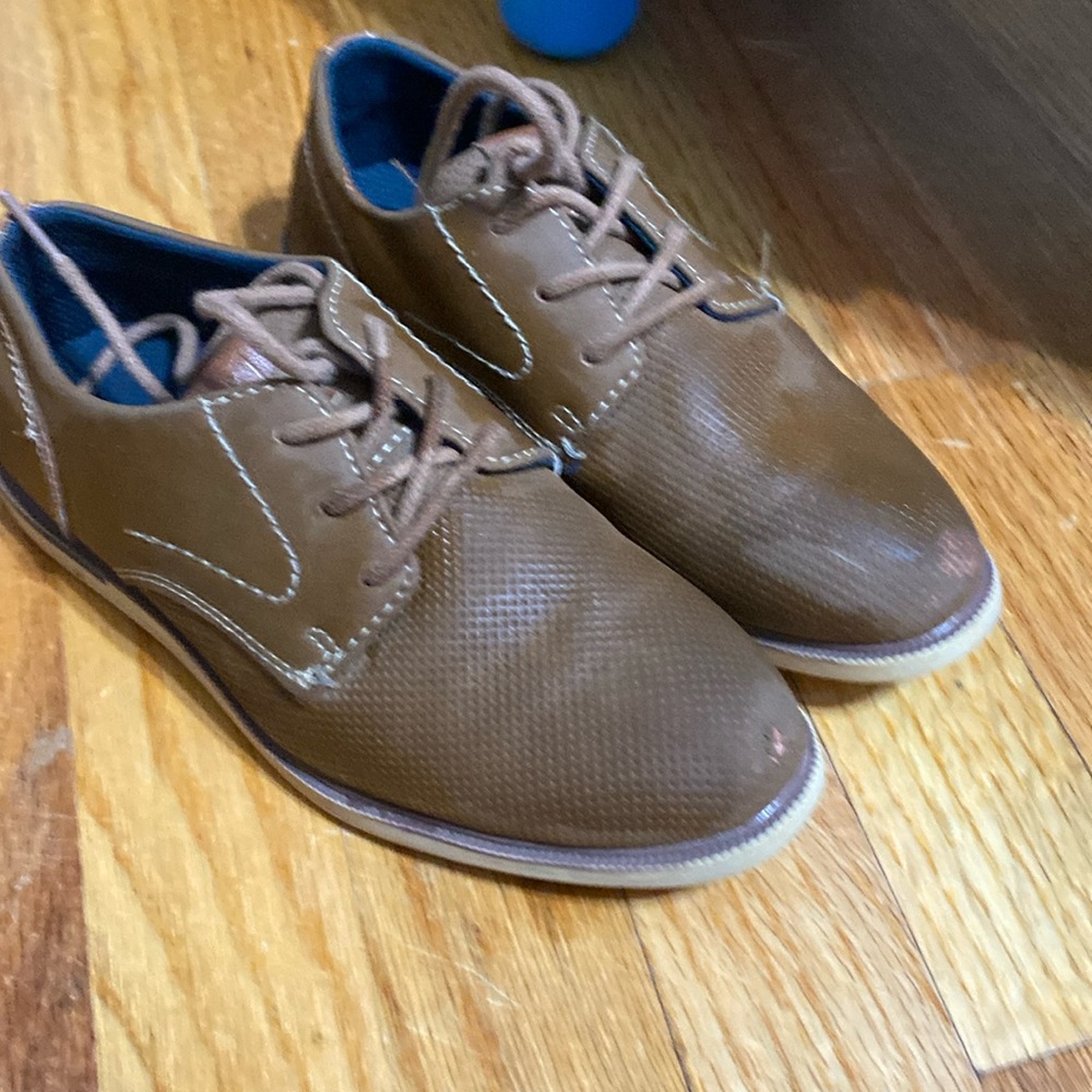 Used one time I tripped on something and that’s why they’re scraped